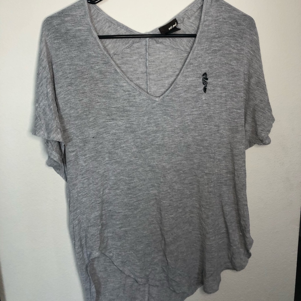 Plain  grey t-shirt